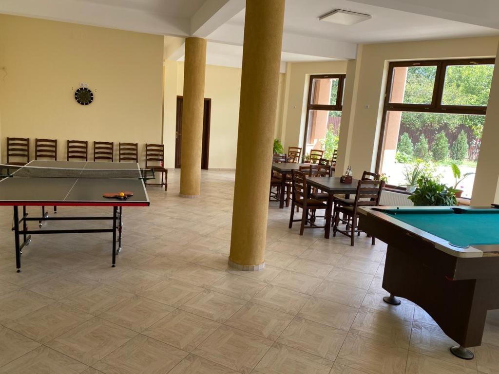 Pensiunea Casa Soarelui Simian Exteriér fotografie