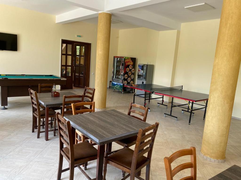 Pensiunea Casa Soarelui Simian Exteriér fotografie